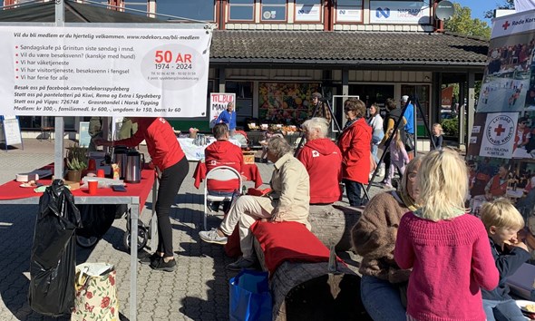 Markering i strålende høstvær